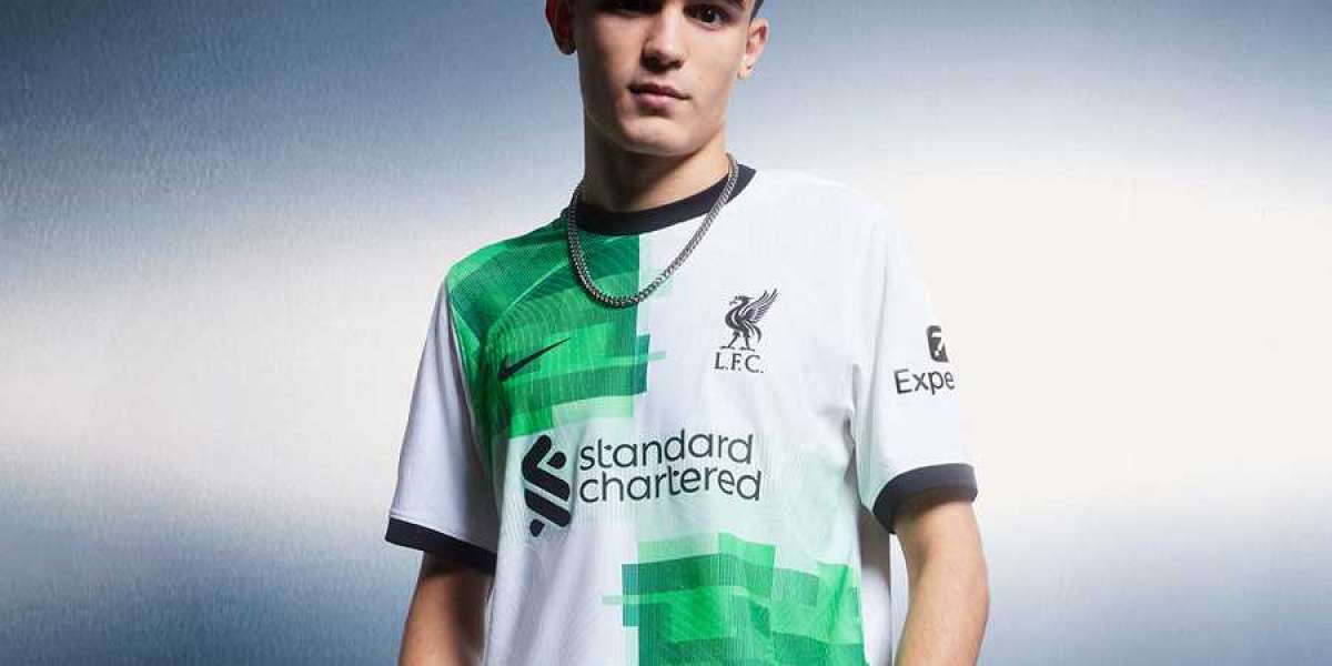 Liverpool 2023-24 Nike bortatröja