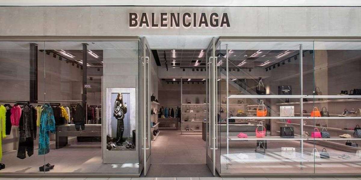 Balenciaga Sneakers Sale blocking this season in