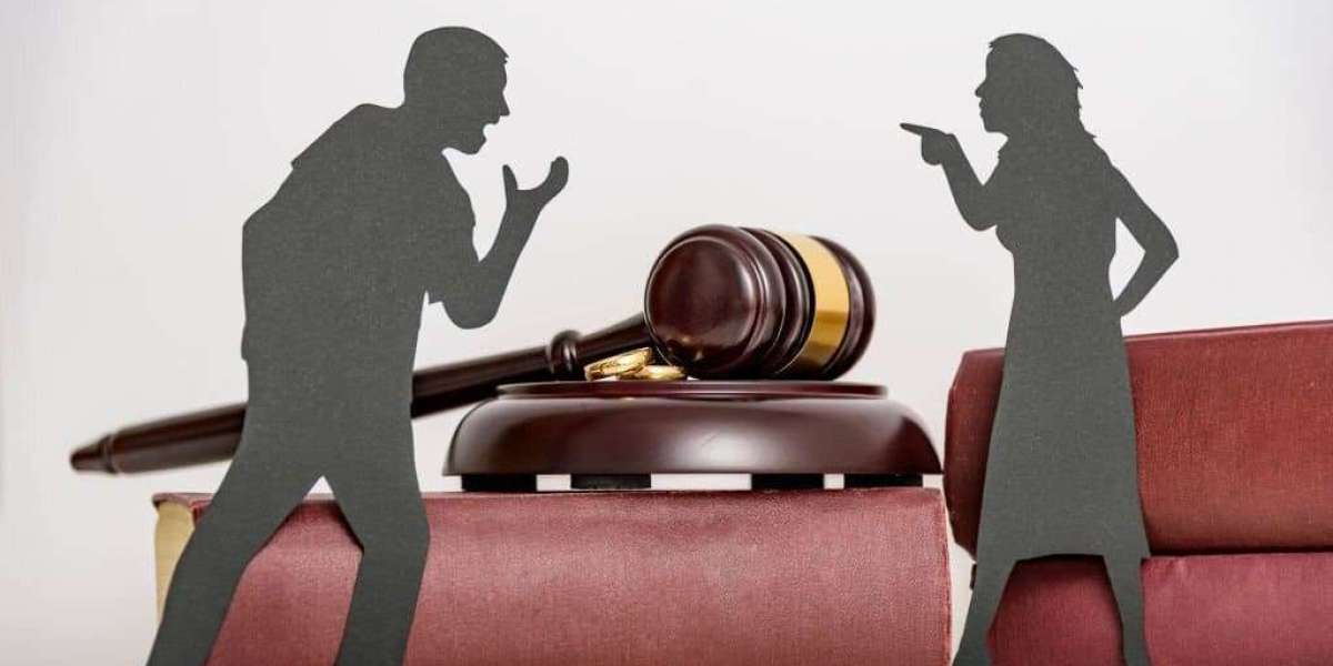 Navigating the Complexities of a Contested Divorce in New Mexico