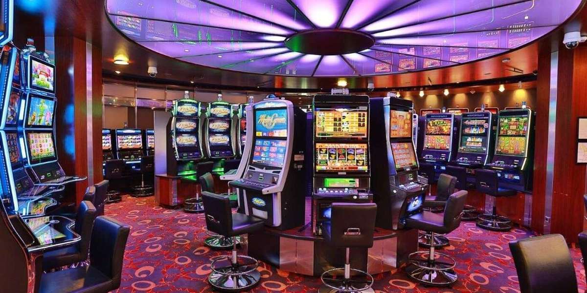 Why Live Dealer Games are Changing the Industry