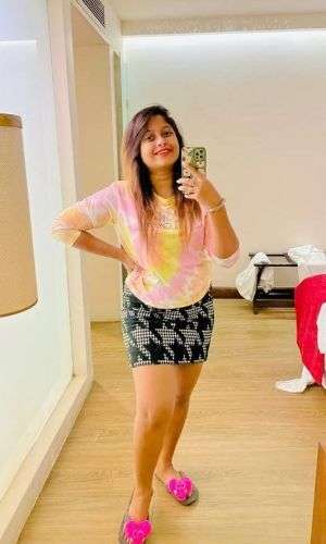 julite escort Profile Picture