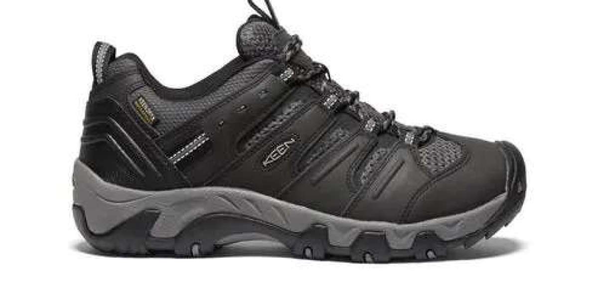 Exploring The Evolution Of Modern Outdoor Footwear: Style Meets Adventure