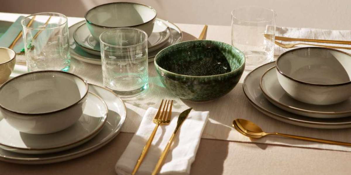 New Bone vs Porcelain Dinner Sets: Which One Should You Buy?