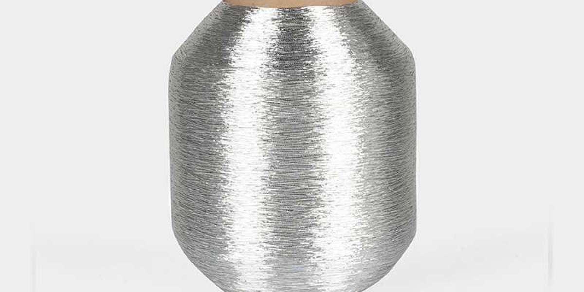 How Lurex Yarn For Weaving Enhances Textile Designs