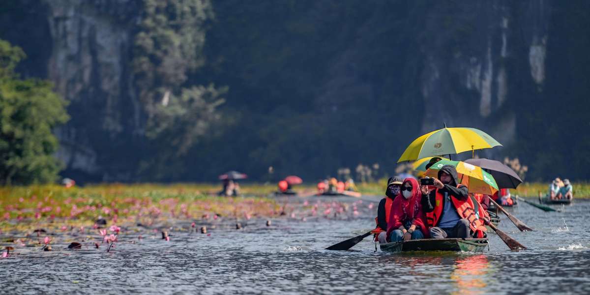 U4GM How To Gear Up Fast For PoE2 Druid League Guide