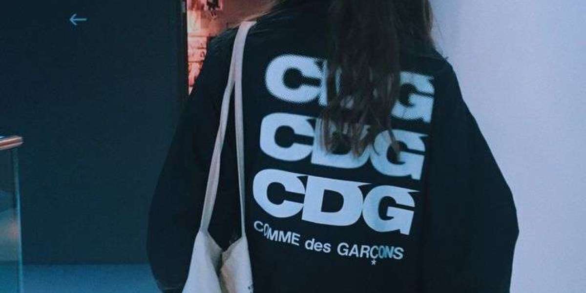 Comme des Garcons Jacket edge stitching quality check