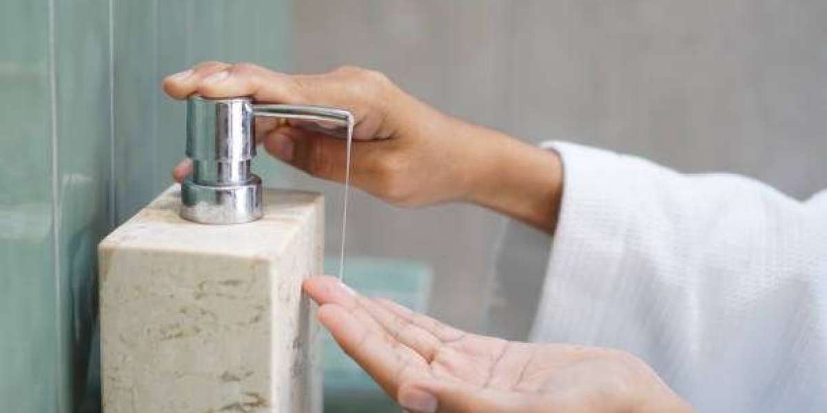 The Role of Natural Ingredients in Modern Liquid Hand Soap Products