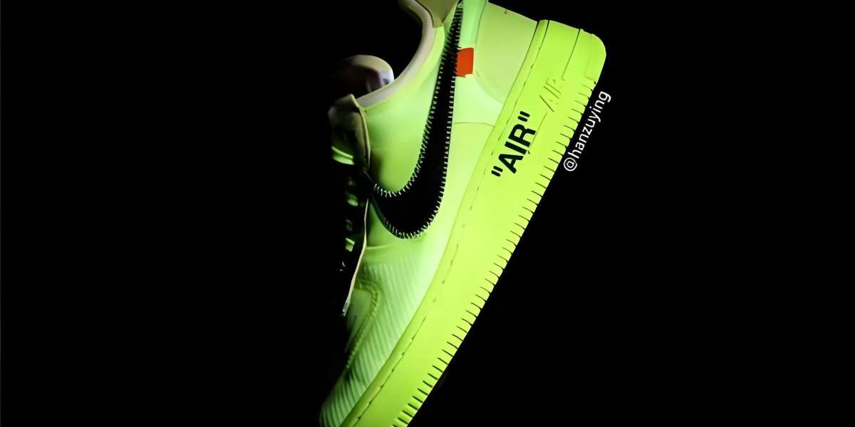 ตำนานสนีกเกอร์สองค่าย ที่ครองใจสายแฟทั่วโลก