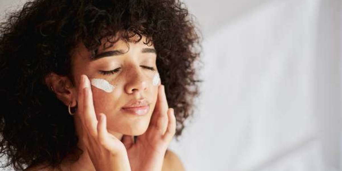 Regional Insights Shaping the Global Luxury Skincare Space