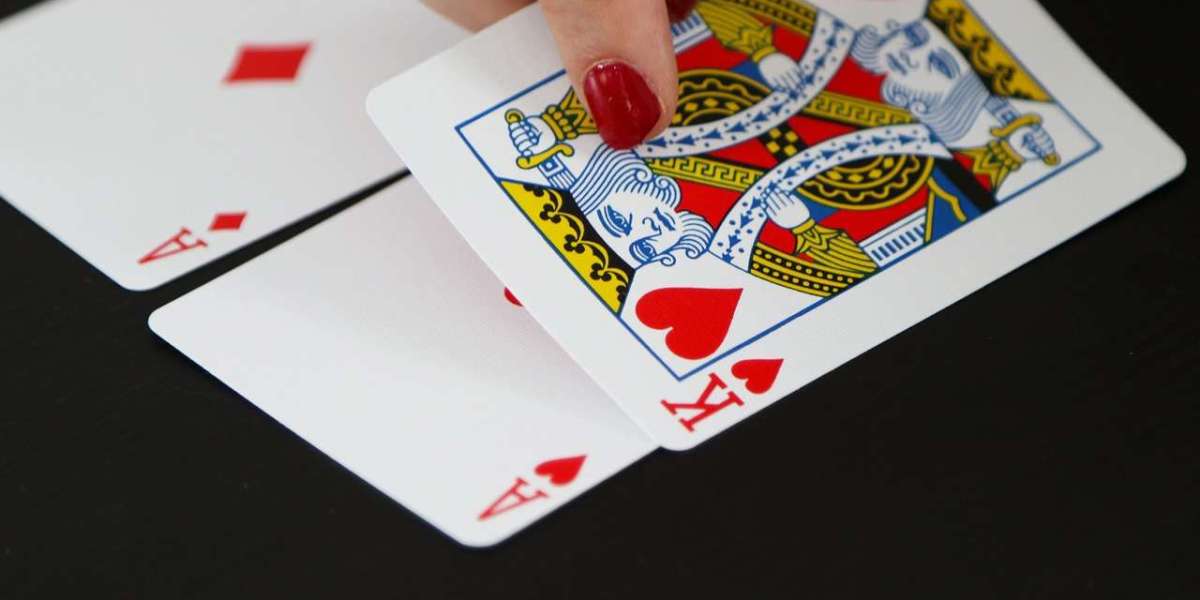 The Rise of Gamification in Online Casinos: How Enhanced User Experience Will Shape Gambling Trends in 2025