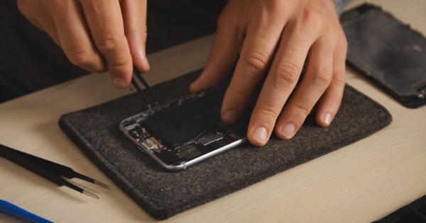 Need One Plus Screen Repair? Ozo Geeks Is The Website For You