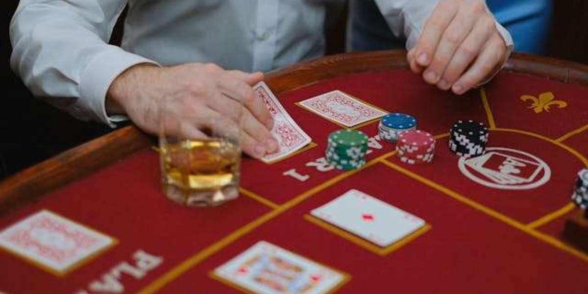 Die Schnittstelle von E-Sport und Online-Casino: Neue Marktchancen und Trends für Glücksspiele im Jahr 2025