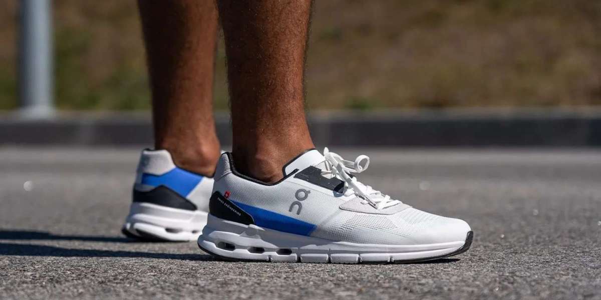 ¿Por qué los hombres están reemplazando las zapatillas tradicionales con On Cloud?